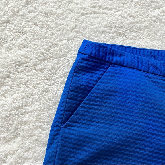 Lilly Pulitzer Blue Magnolia Short - Picture 3 of 6